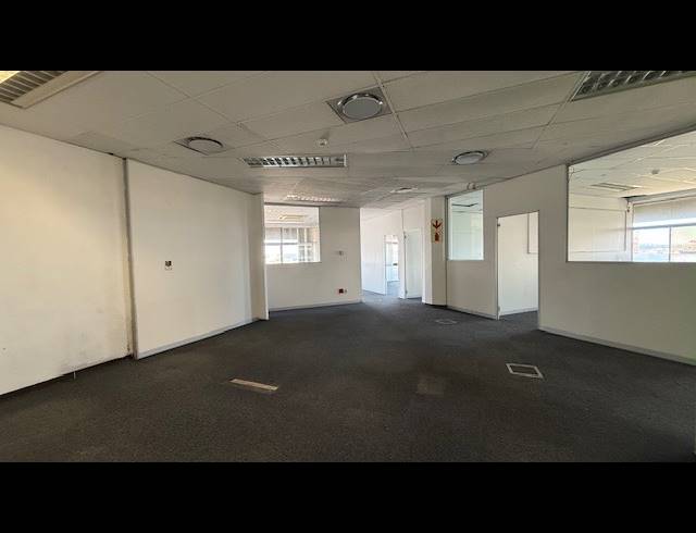 738M² OFFICE TO LET IN DURBAN CENTRAL